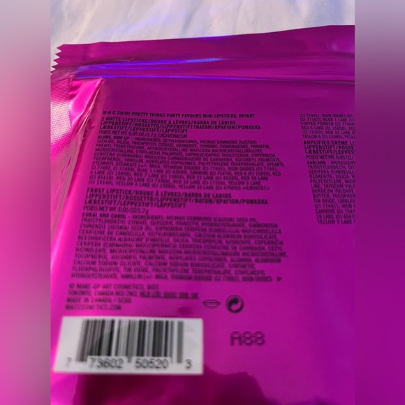 MAC COSMETICS Holiday Lipstick Set - Picture 5 of 5